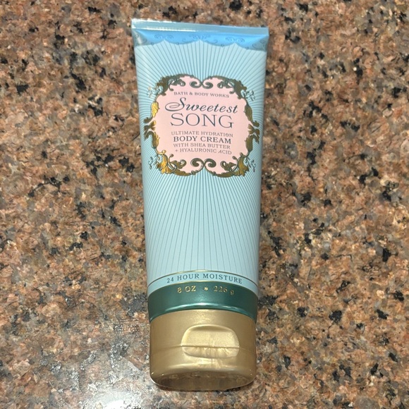 Bath & Body Works Sweetest Song Body Wash and Cream Trio - Picture 6 of 7